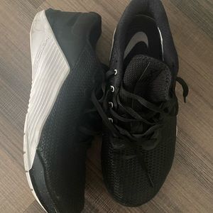 Nike metcon 5. Excellent condition barely worn.